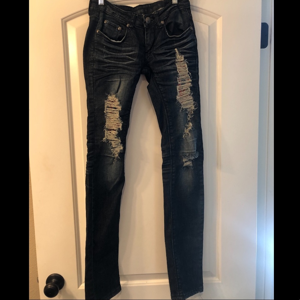 Ripped jeans